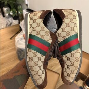Gucci Men’s Beige GG Canvas Sneakers with Green and Red Web